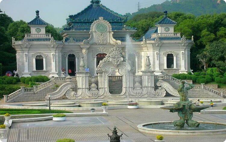 Yuanmingyuan park